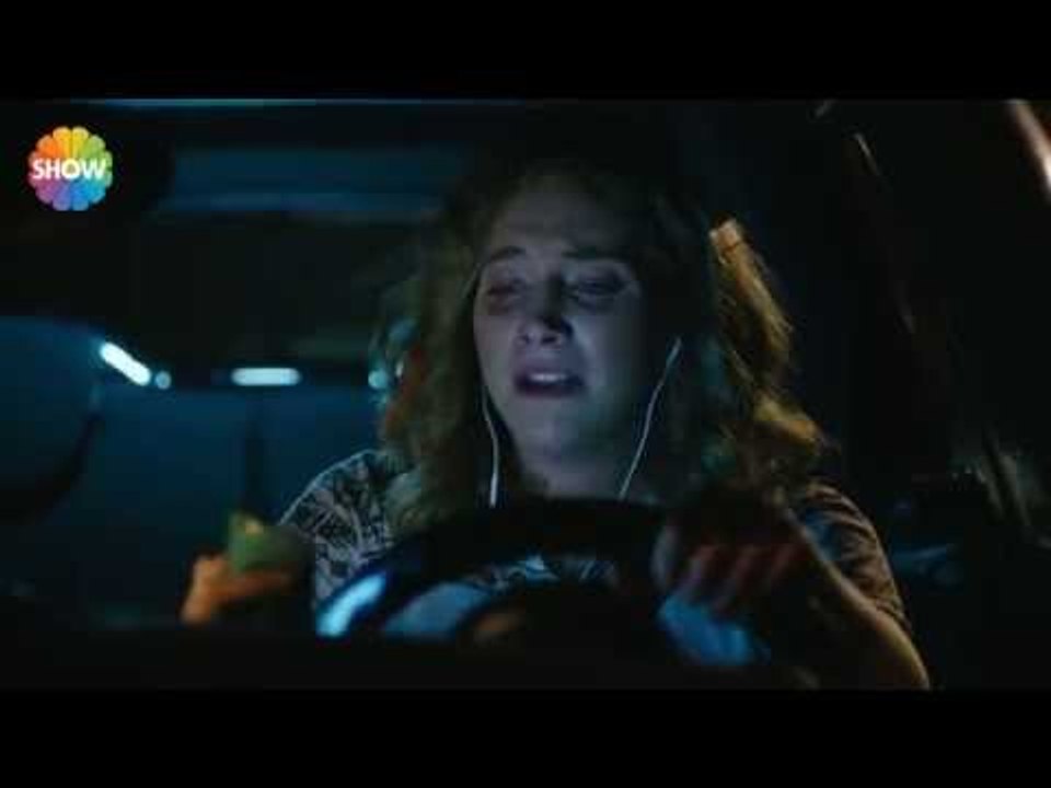 Arkadaşlar İyidir 2.Bölüm | Merve kaza yaptı!