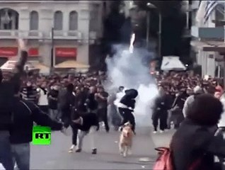 Quando sei già in ritardo e ci si mettono pure i black bloc...