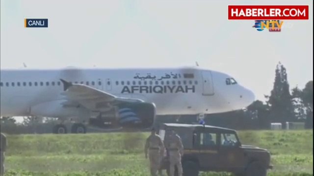 Son Dakika! Libya Uçağı 118 Yolcusuyla Kaçırıldı