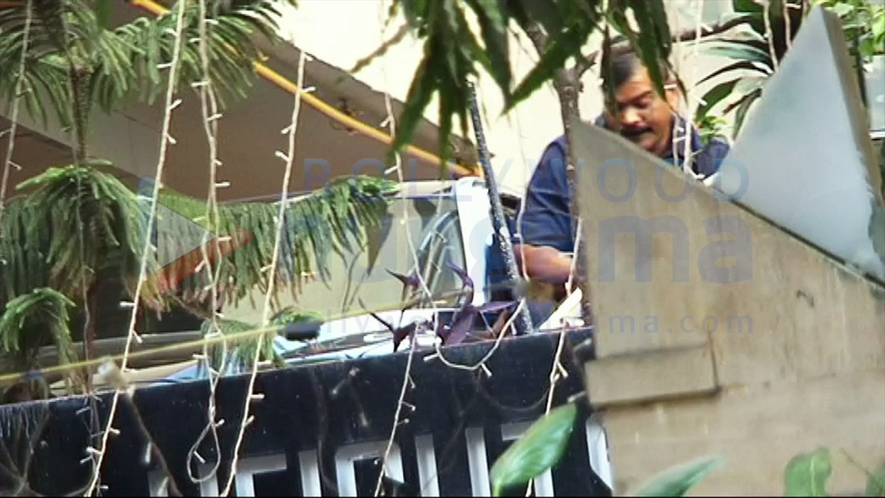 Saif Ali Khan, Kareena Kapoor Khan With CUTE Taimur Ali Khan