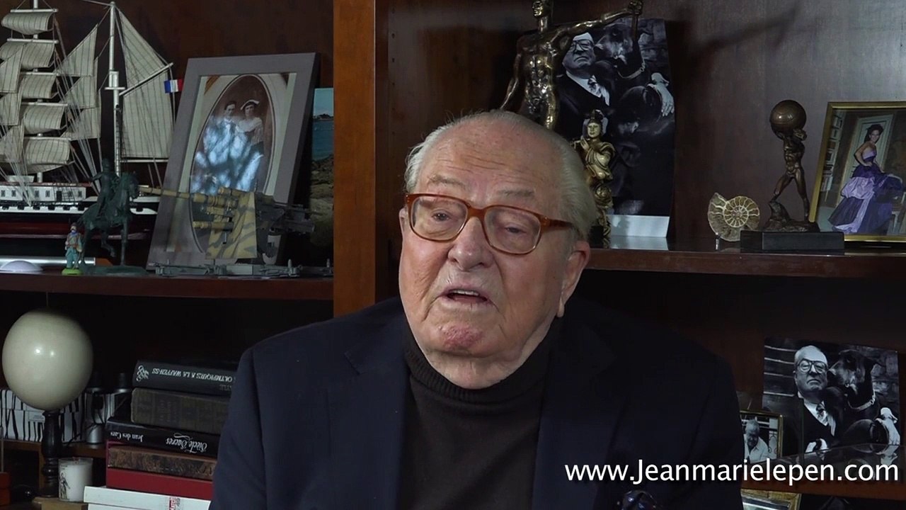 Le Ménhir :  Joyeux Noel !