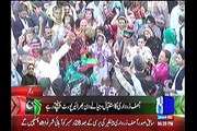 PPP  Female workers dance performance in PPP Karachi jalsa