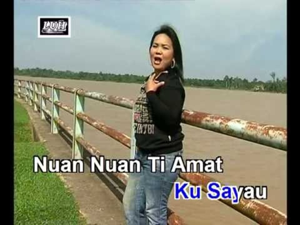 Nuan Bujang Ku Sayau  - Rozlina