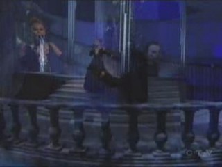 Beyonce - Learn To Be Lonely (Live @ Oscars 2005)