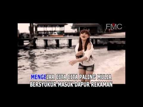 Ratna Koin - Aku Yang Dulu Bukan Yang Sekarang (Official Music Video)