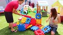 Giant Waffle Blocks Surprise Toys Huge Little Tikes Play House & Tunnel   Tower by DisneyCarToys