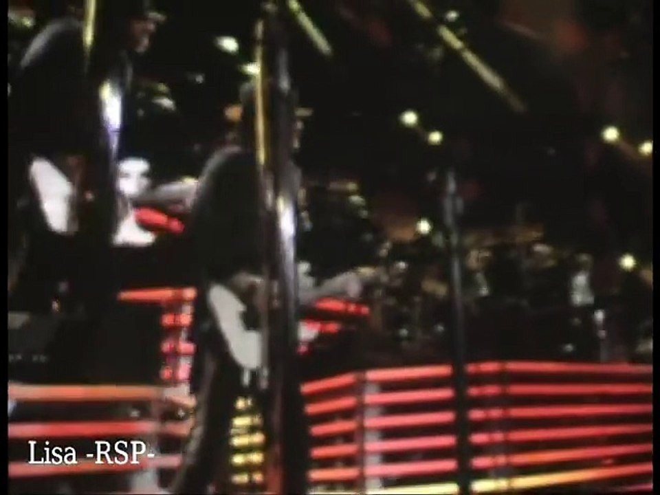 Bon Jovi - Bad Medicine (MSG 2005) (480p_30fps_H264-128kbit_AAC)