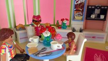Frühstück im Playmobil Hotel! Playmobil Film mit der Playmobil Familie - Hotelfrühstück im Urlaub