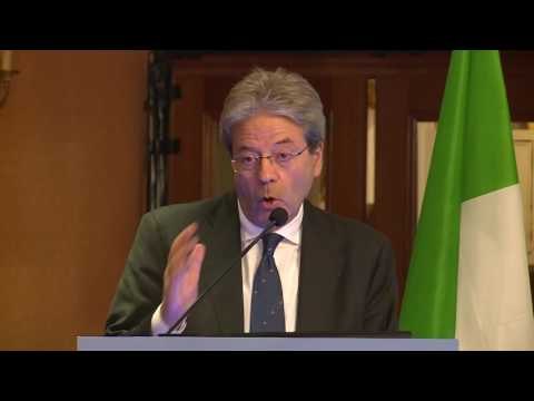 Villa San Giovanni (RC) - Autostrada Salerno Reggio Calabria - intervento di Gentiloni (22.12.16)