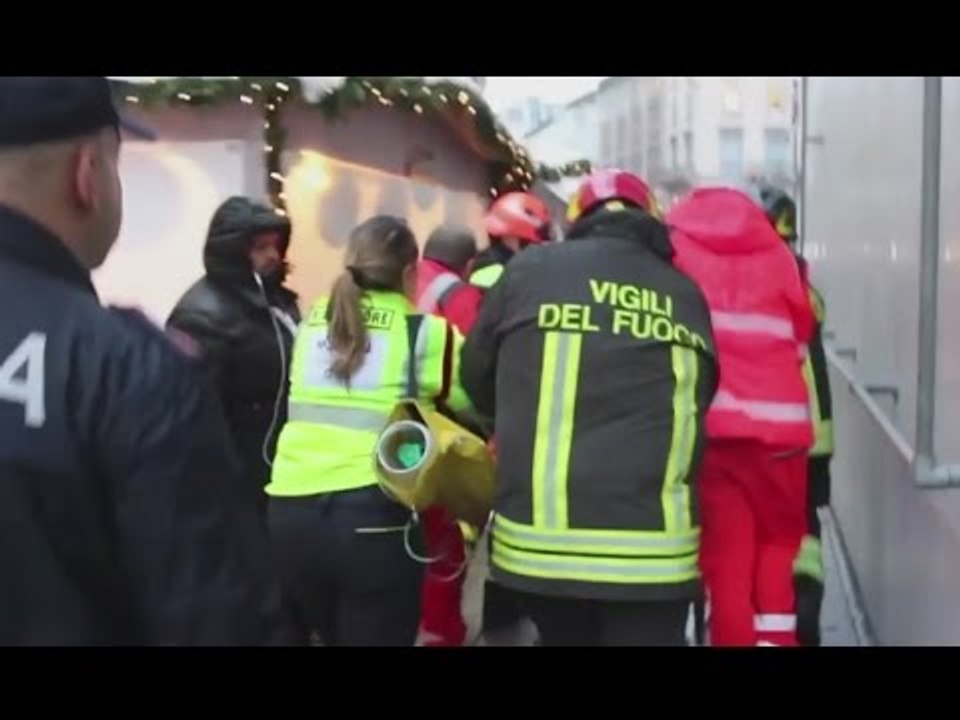 Milano - Uomo cade dalla terrazza del Duomo (21.12.16)