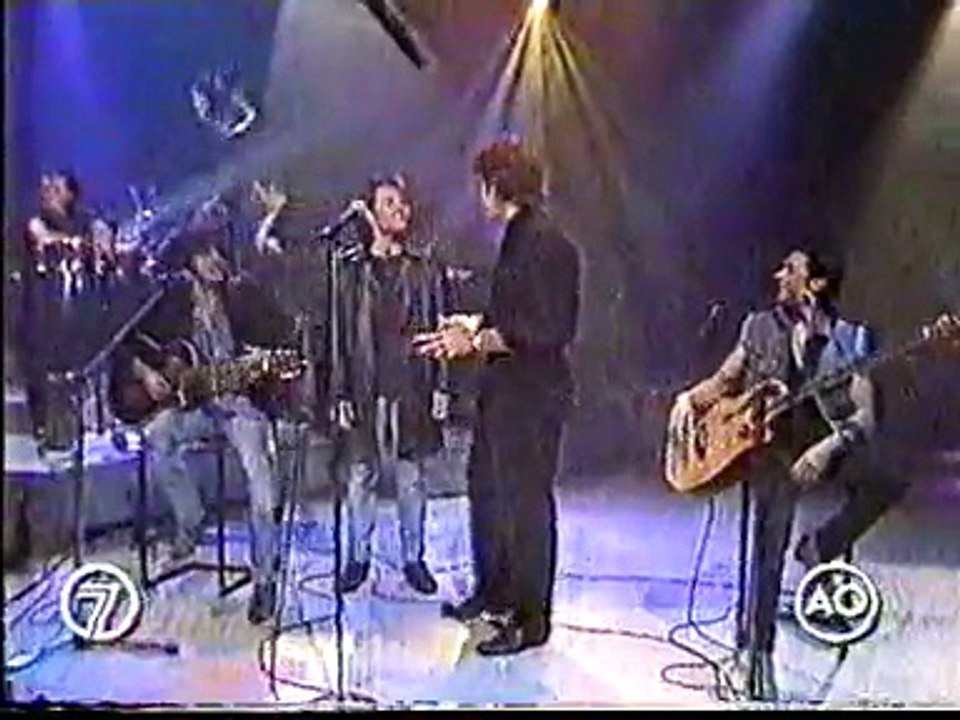 Bon Jovi - Bed Of Roses acoustic live