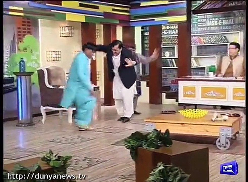 Hilarious Yousaf Raza Gillani Talks about Asif Zardari's Return - "Zardari Saab Wapis Bilawal ko College Dakhal Nahi Kar