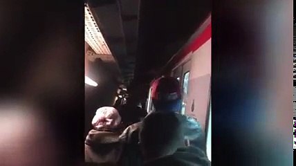 Metro seferleri bir süre durdu