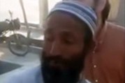 Junaid Jasmhed Ki Qabar Par Kiya Hone Laga Safai Karne Wale Ne Raaz Khol Diya