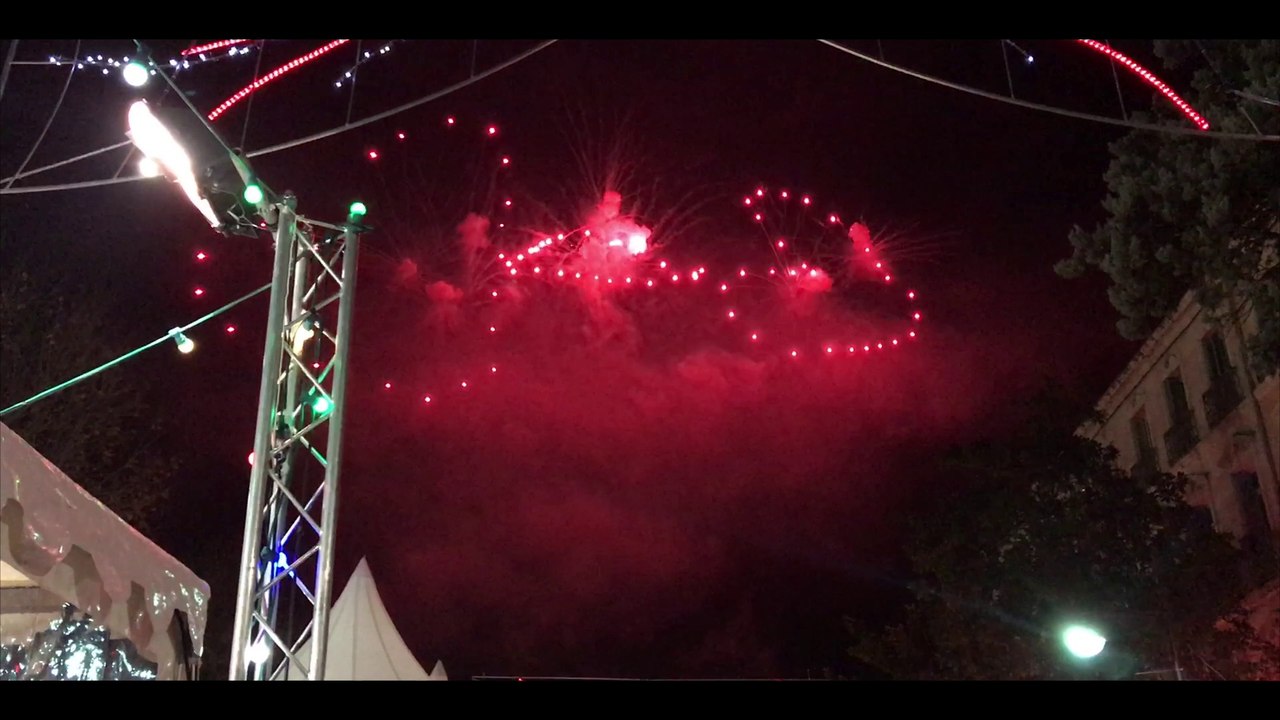 NOËL DRAGUIGNAN 2016 FEU D'ARTIFICE