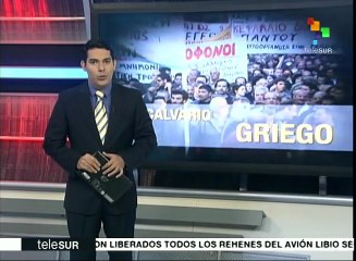 Grecia: gobierno reta a la troika y paga prima de navidad a jubilados