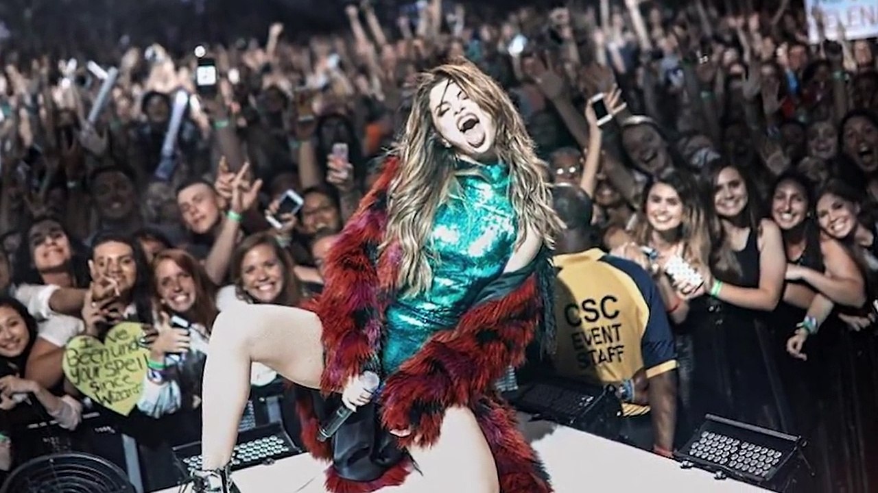 Selena Gomez De Regreso al Estudio y Colaborará con Nick Jonas!?