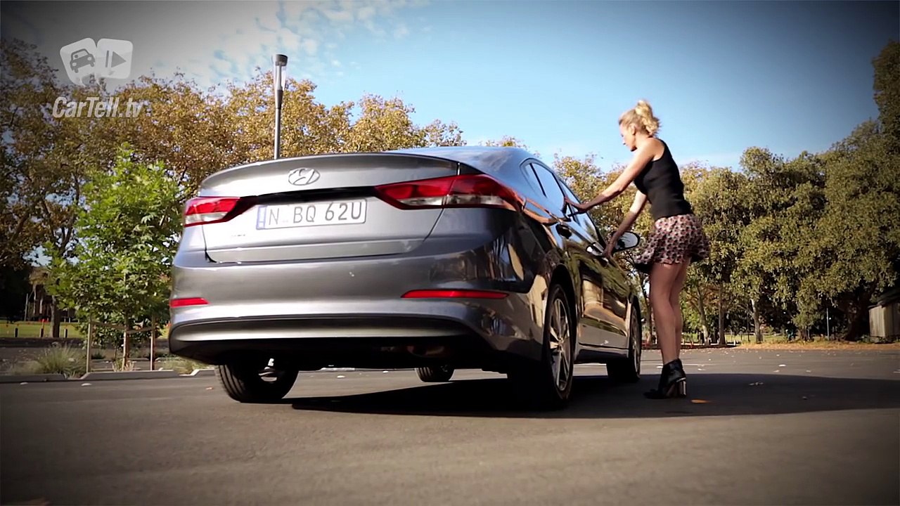 Hyundai Elantra 2016 - Review