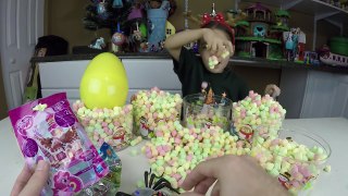 CHRISTMAS SURPRISE MARSHMALLOW TOYS Big Egg Surprise Opening Disney Frozen Batman & Spider Prank