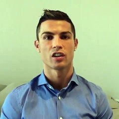 Video : Cristiano Ronaldo peduli terhadap anak korban Perang