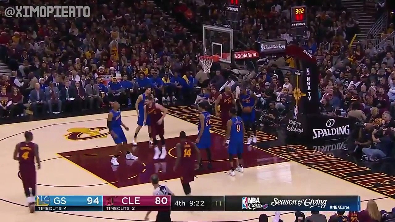 Richard Jefferson dunke sur Kevin Durant (Warriors-Cavaliers Christmas Day 2016)