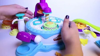 下载视频: Play Doh Scoops n Treats Play Doh Cake Makin Station DIY Playdough Ice Creams Popsicles Cakes Toys