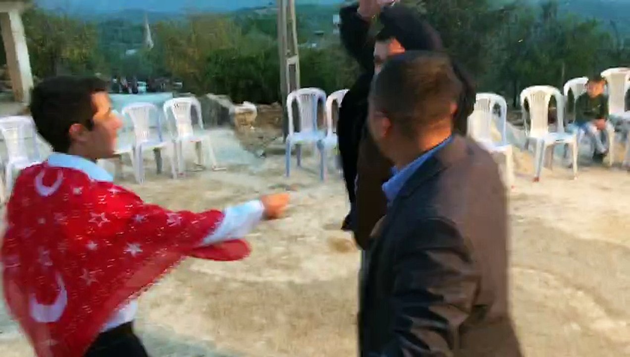 çilli bom bom bom ...