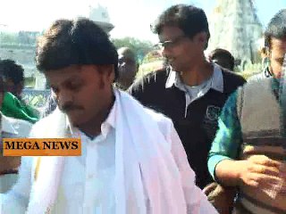 Actor Sapthagiri Visit Tirumala and comments on Happyness of Sapthagiri Express Movie