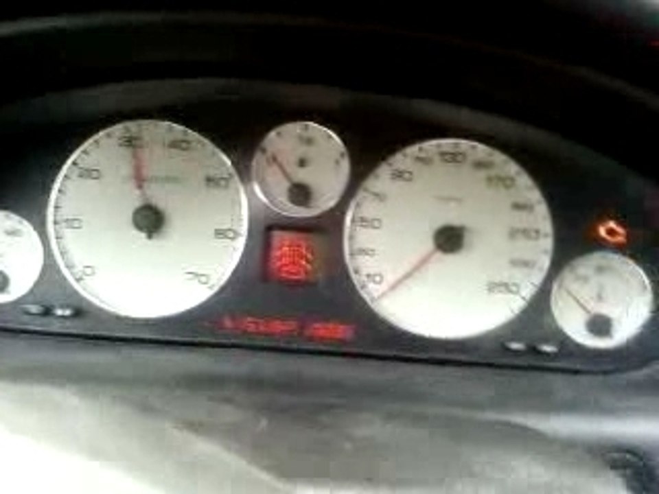 607 V6 3L ESSENCE (acceleration avec le pot trouée)