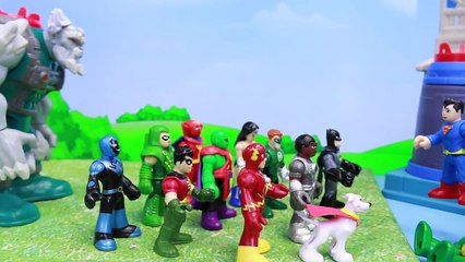 Batman and Superman Fight Doomsday with Spiderman and the Justice League with The Avengers