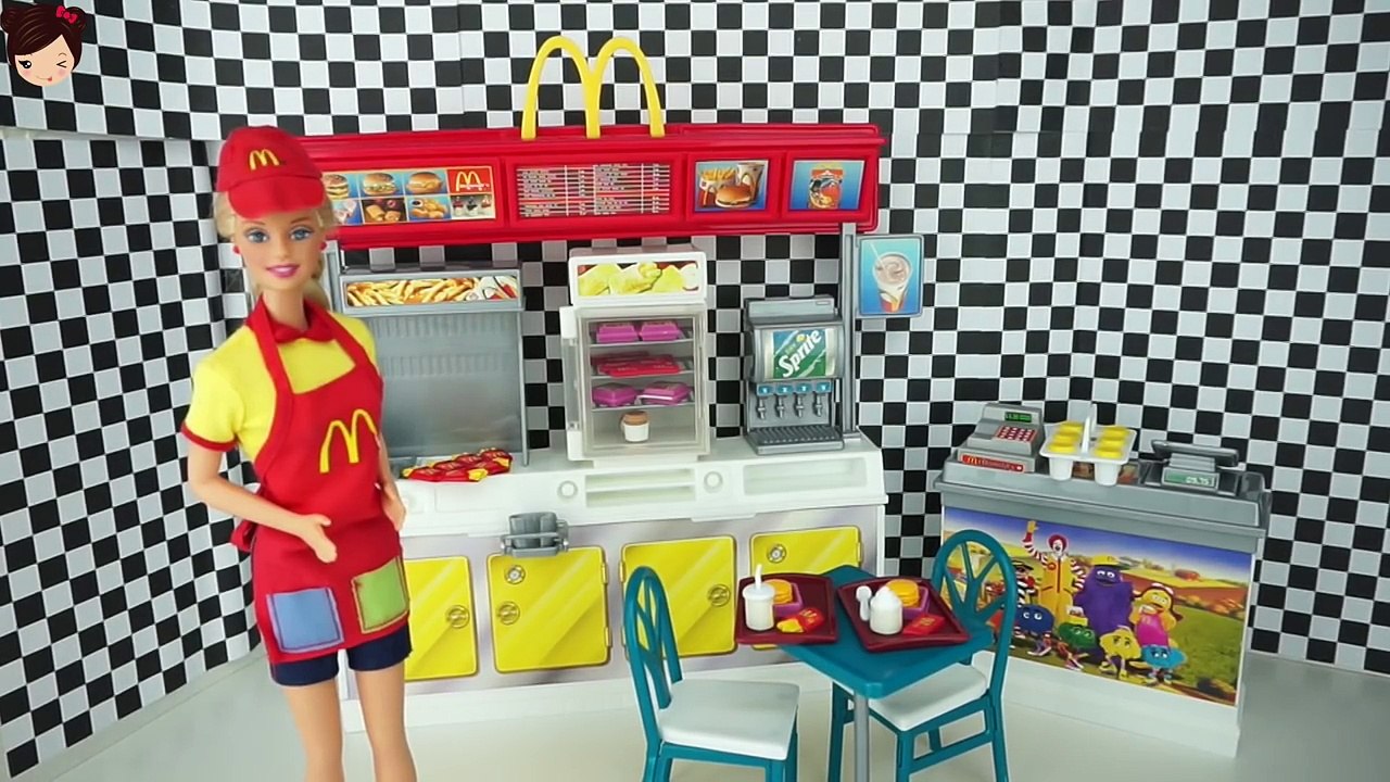 Barbie Mc Donalds Restaurante para Muñecas - Los Juguetes de Titi