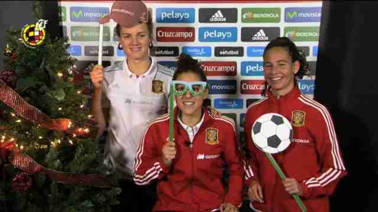 Las chicas de España desean Feliz Navidad y Próspero Año Nuevo