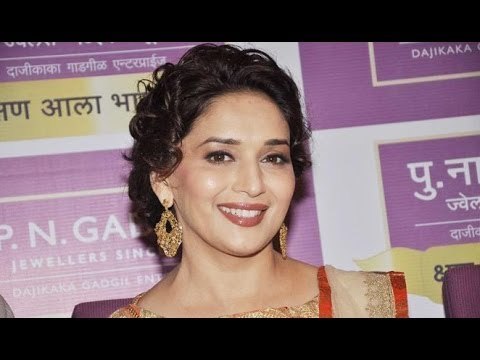 Madhuri Dixit Talks About Her Favourite Jewellery At An Event