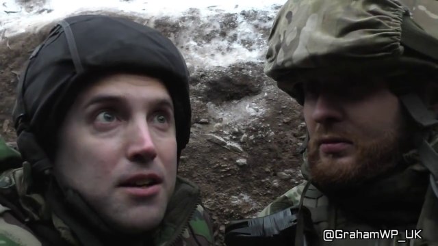 Ужас в глазах: Грэм Филлипс попал под артобстрел возле Дебальцево