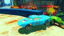 Arena Battle Dinoco King 43 VS Chick Hicks Disney pixar cars smashing into each other