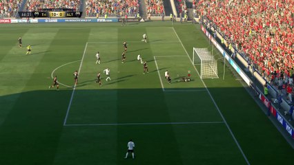FIFA 17 portero goleador saliendo desde su portería