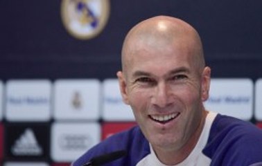 Real Madrid Zidane wishes you a Merry Christmas!
