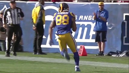 Jared Goff finds Lance Kendricks for first down and more on 4th down