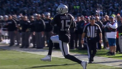Derek Carr finds Michael Crabtree for 15 yards