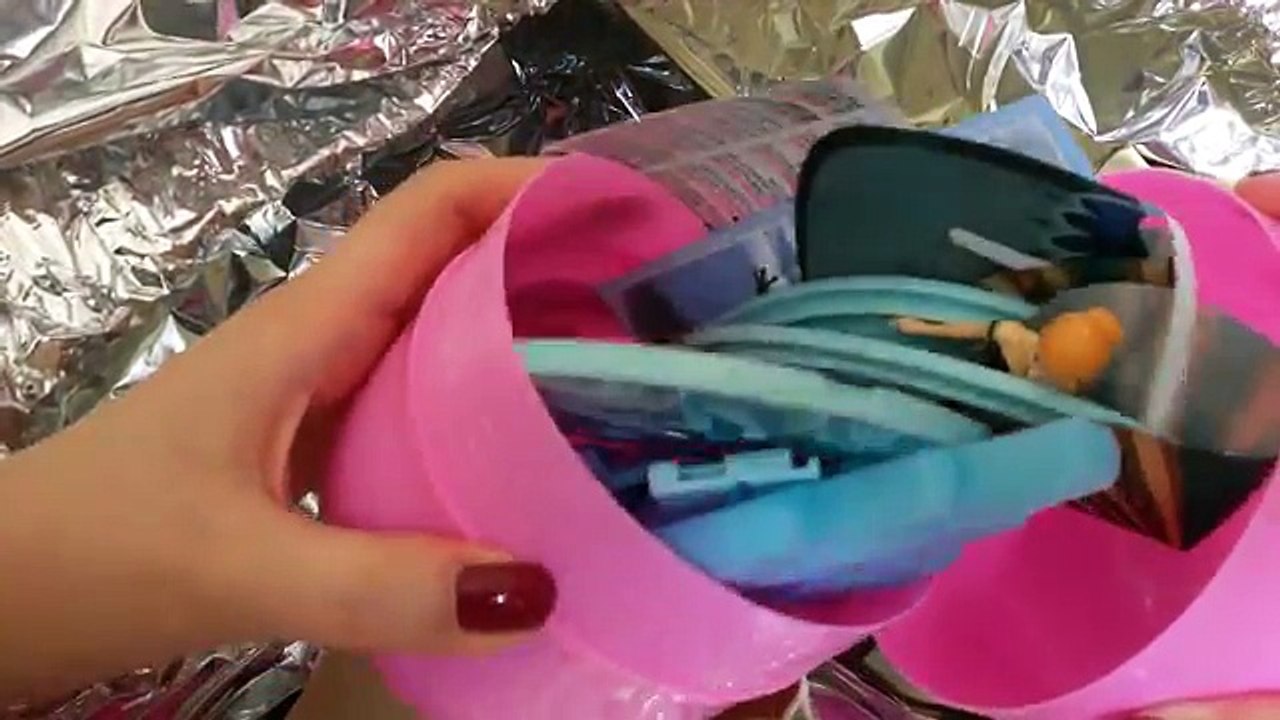 Serie UOVA di PASQUA!!! Kinder Sorpresa Gigante FROZEN!!!