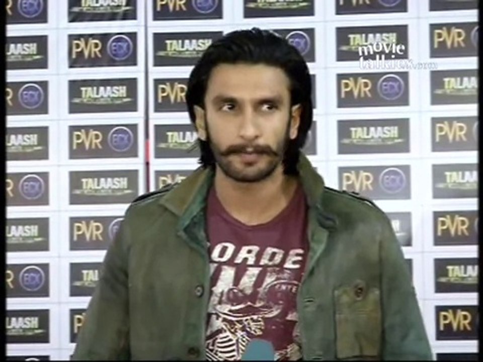 Ranveer Singh-Deepika Padukone Get Steamy In 'Ram Leela'