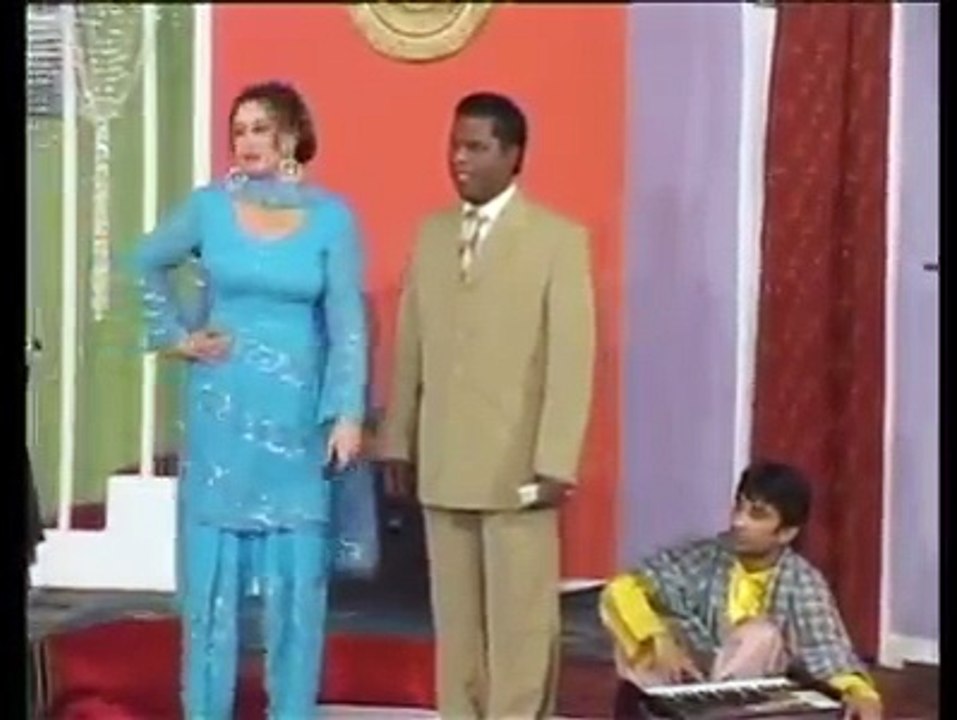 pakistani stage drama in serious mode about yaari