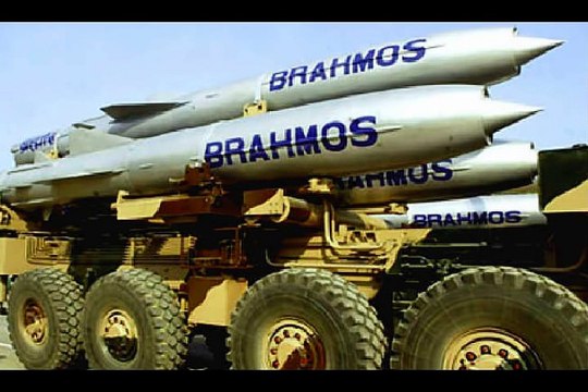 Military Weapon FGFA Stealth Fighter + BrahMos cruise missile. Super Combination