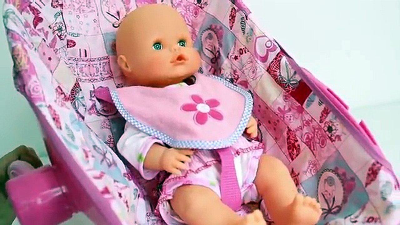 Baby Doll Nenuco Drinks Milk Magic Bottle Bathtime Change Diaper and Clothes Newborn Baby Dolls