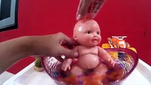 Fun Orbeez Bathtime in Bath Tube Baby Doll Bath Time & Learn Colors BABY DOLL