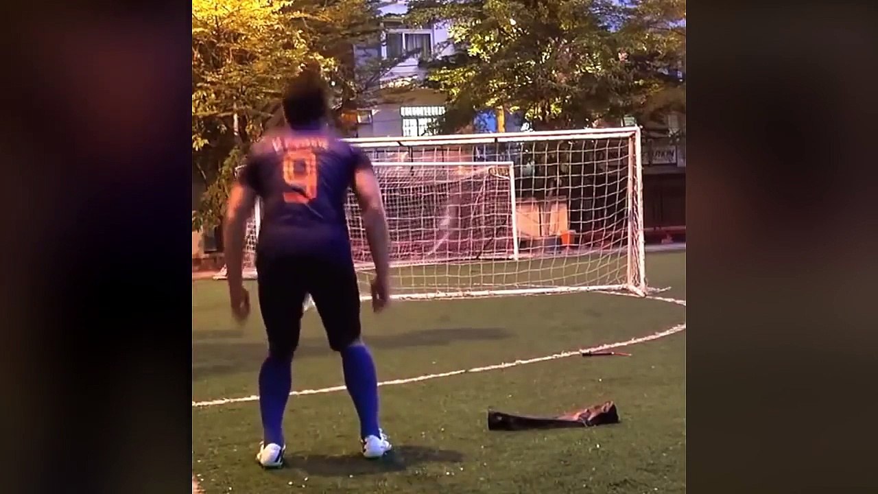 Funny Football Vines 2016 #46 Goals - Skills - Fails - Girls