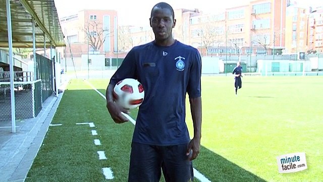 Gestes techniques : les passes et les frappes 5