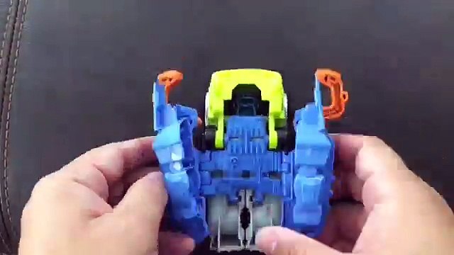 PPAP Song Dancing Toys - Pen Pineapple Apple Pen Challenge - DANCING TRANSFORMERS Bots Music Video