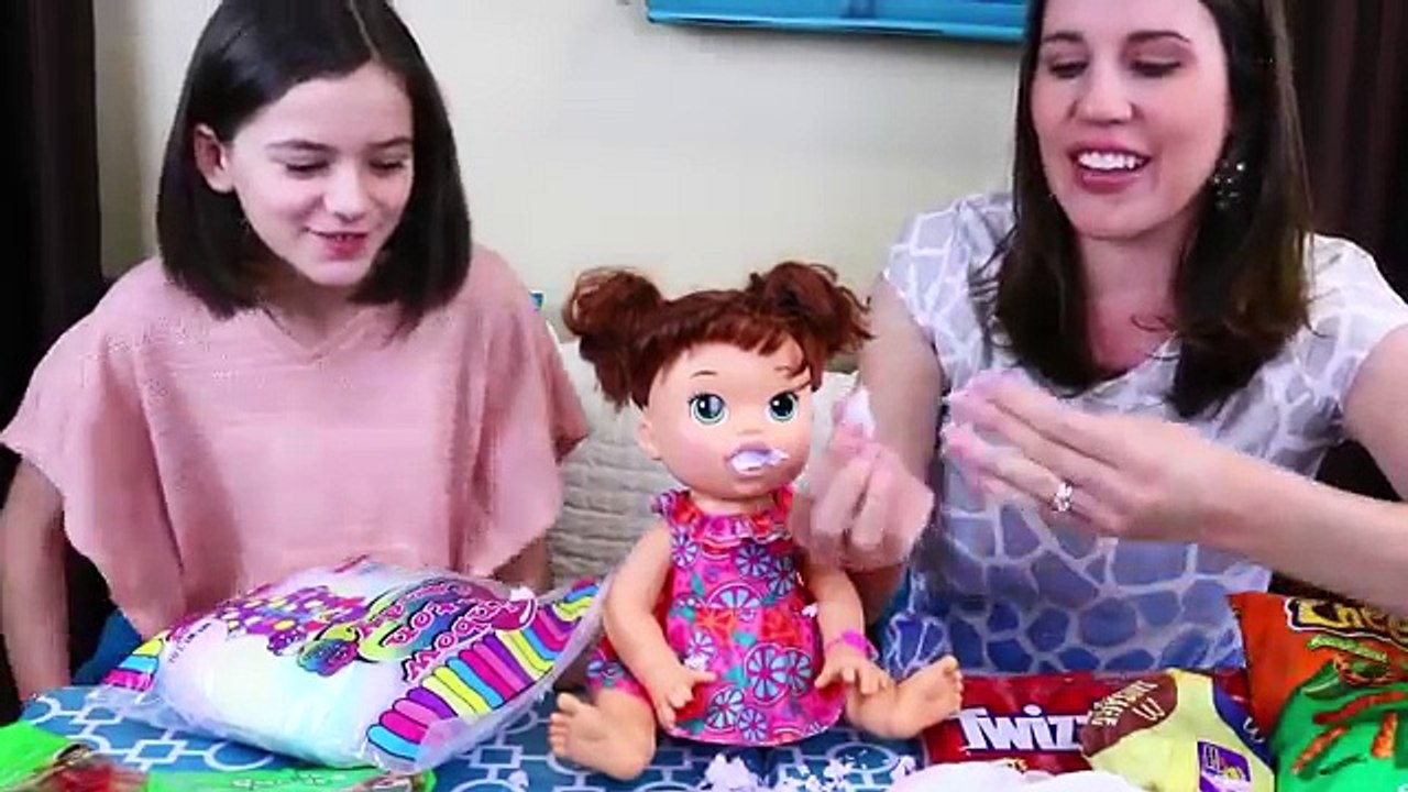 BABY ALIVE Eats Gross McDonalds, Candy & Tacos Challenge with Emma from KiittiesMama!