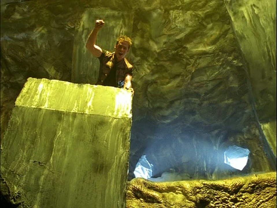 Farscape Season 03 Extra - Behind The Scenes With Gigi Edgley
